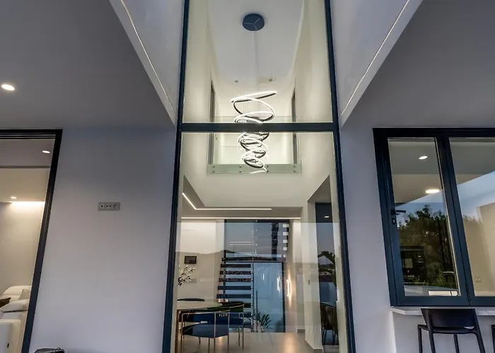 Moderna إِستيبونا